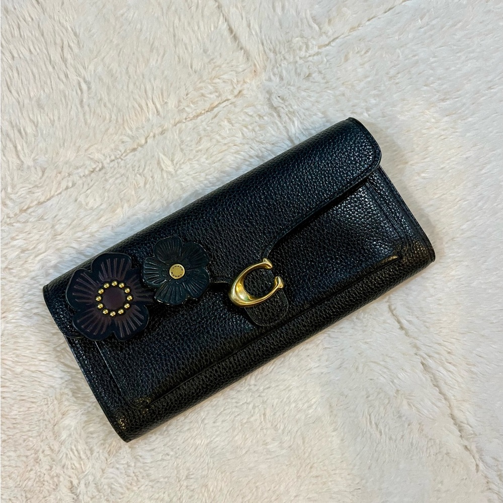 Coach pebbled leather wallet